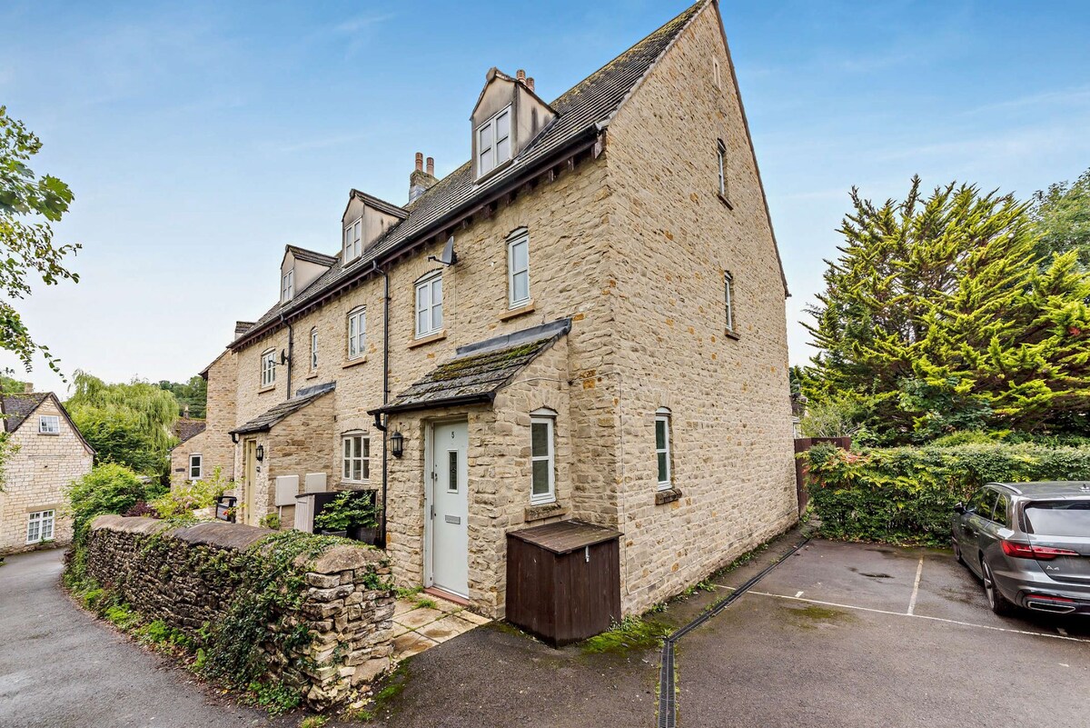 Dog friendly Cotswold cottage - 5 Stone Cottage