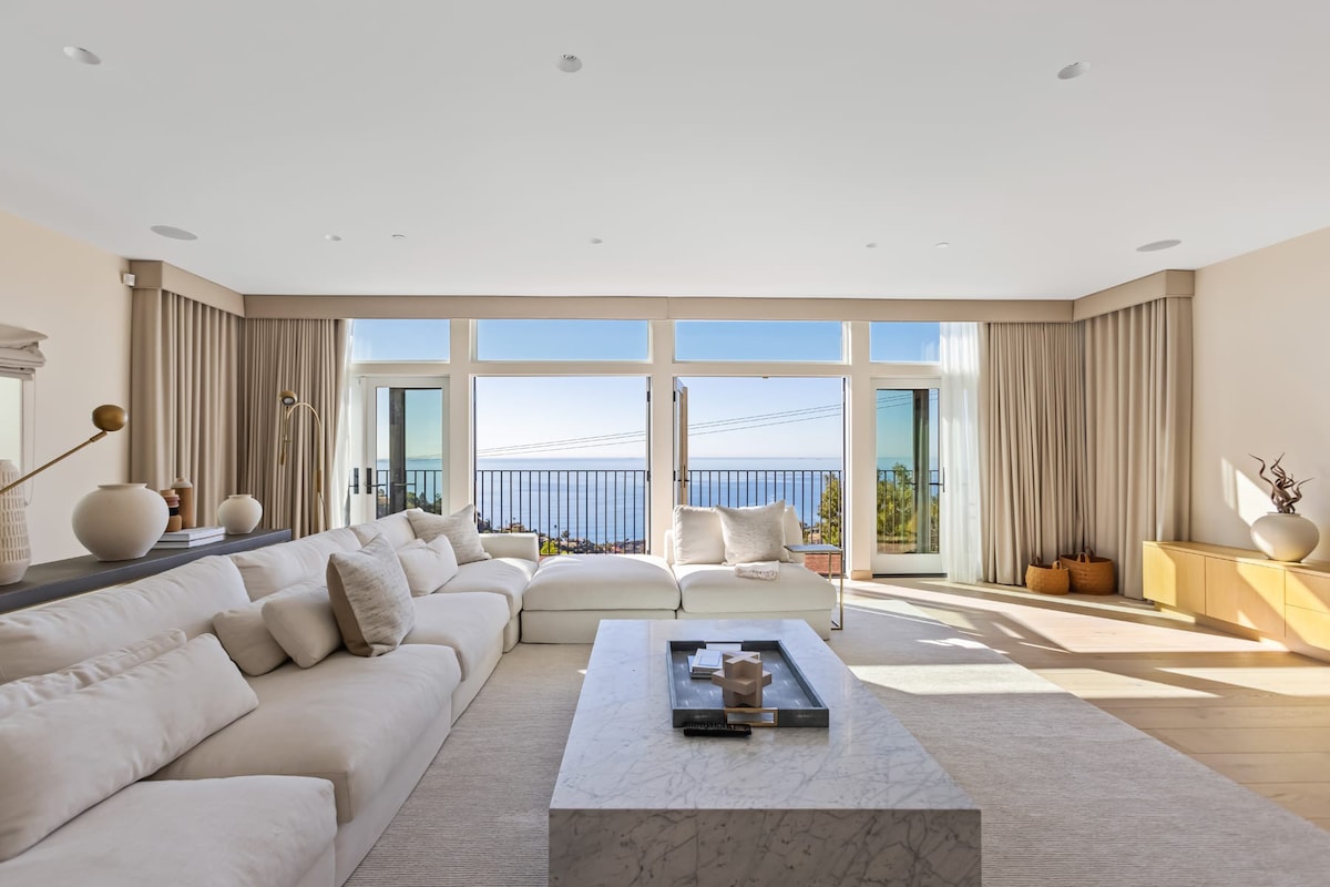 4B/4.5B Malibu Estate with Incredible Ocean Views