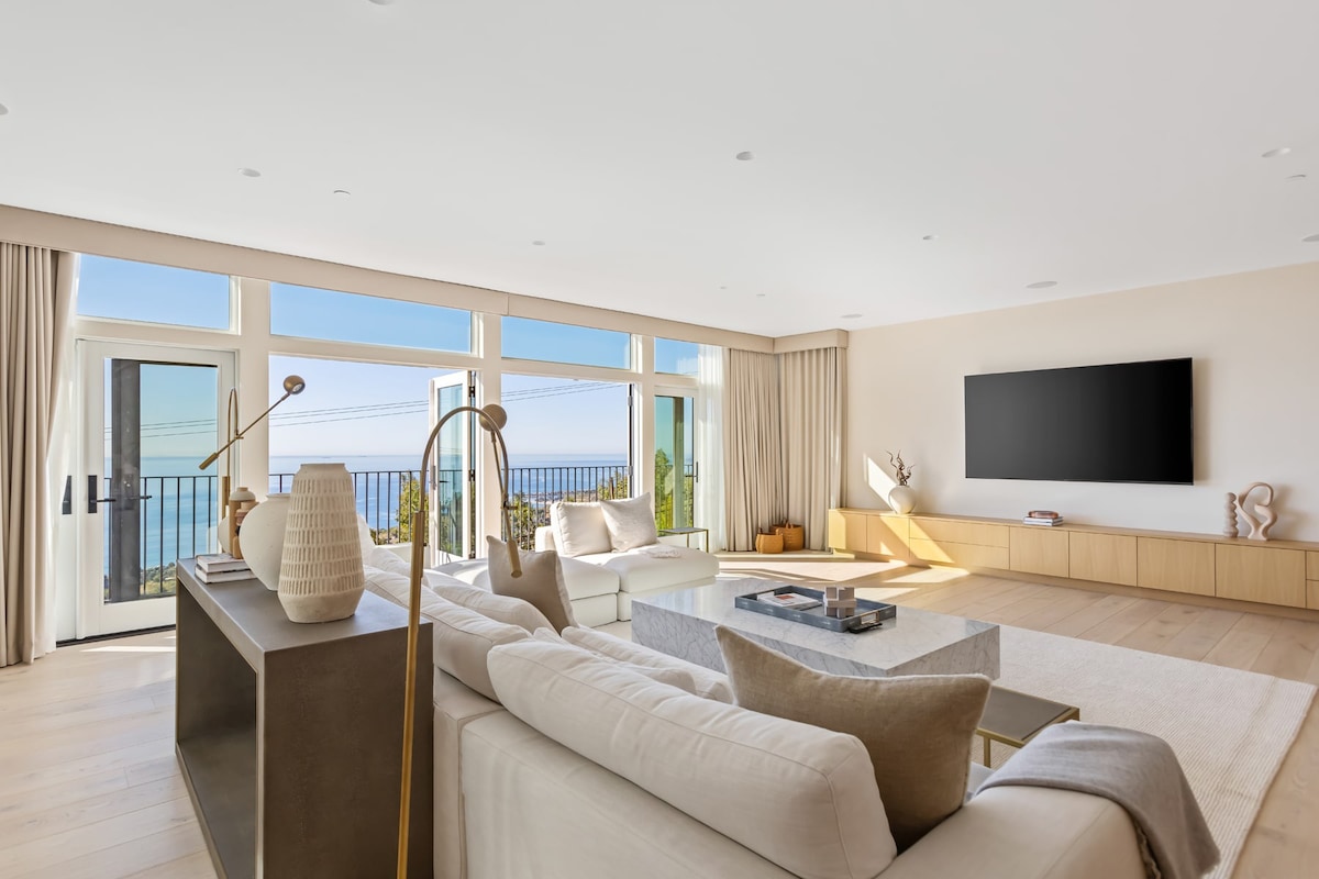 4B/4.5B Malibu Estate with Incredible Ocean Views