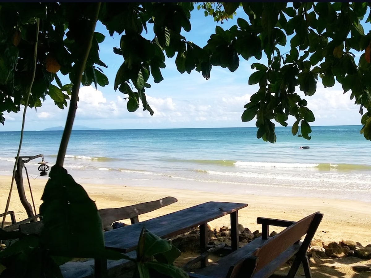 Breathtaking Cottage of Koh Pu