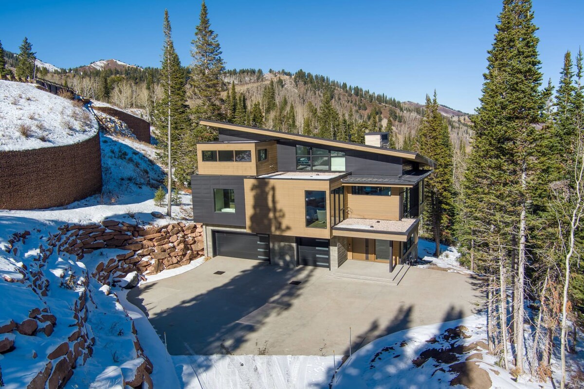 Ski-In/Out Home in The Colony l Winter Way by Stay