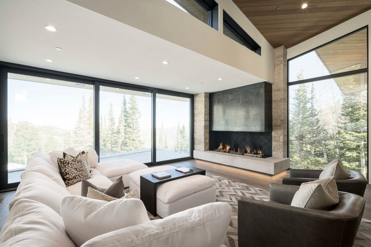 Ski-In/Out Home in The Colony l Winter Way by Stay