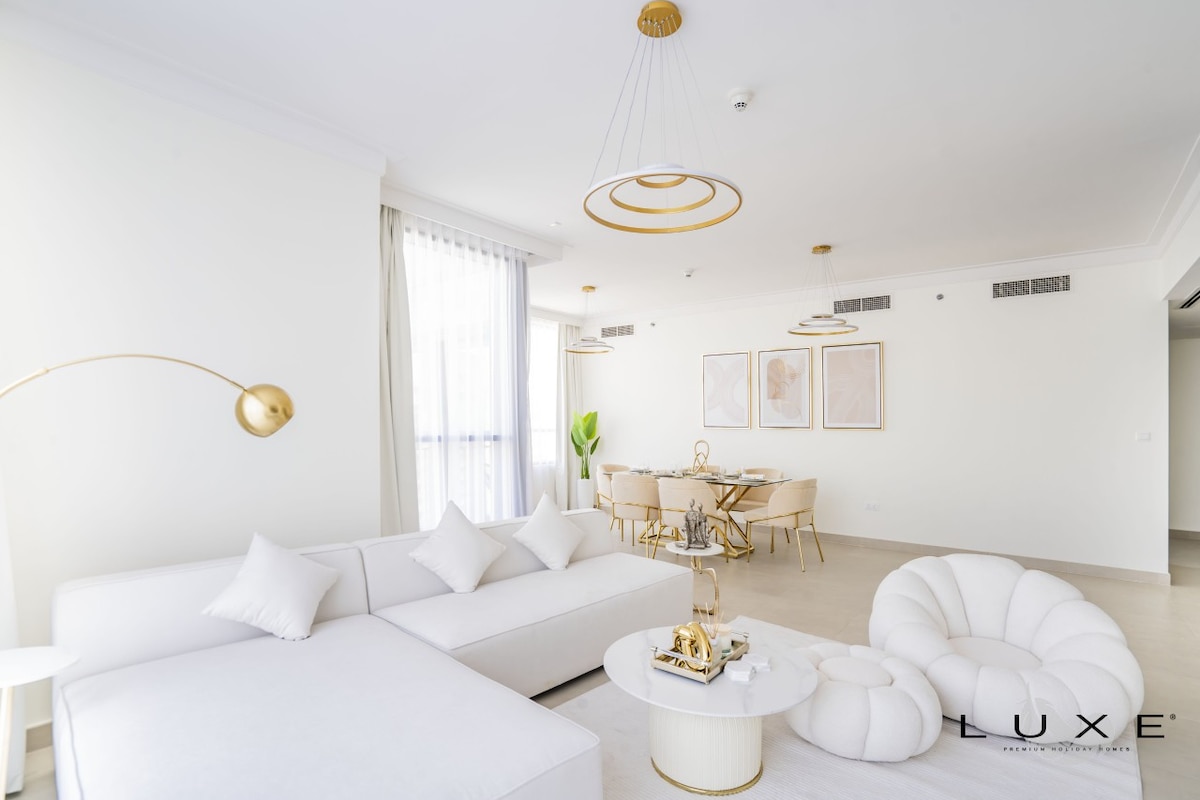 Luxe - City Escape 2BR and Sofabed in Dubai Creek
