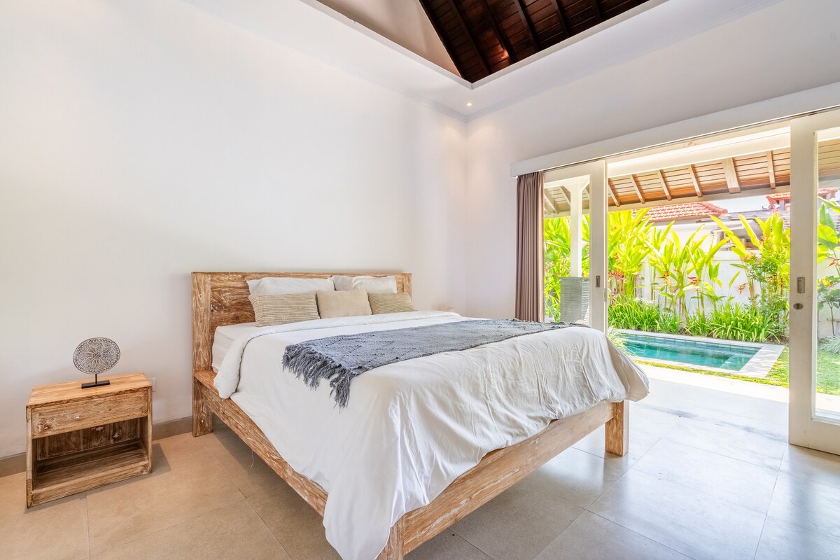 2-Bedroom Jungle Amaranth Villa with Private Pool