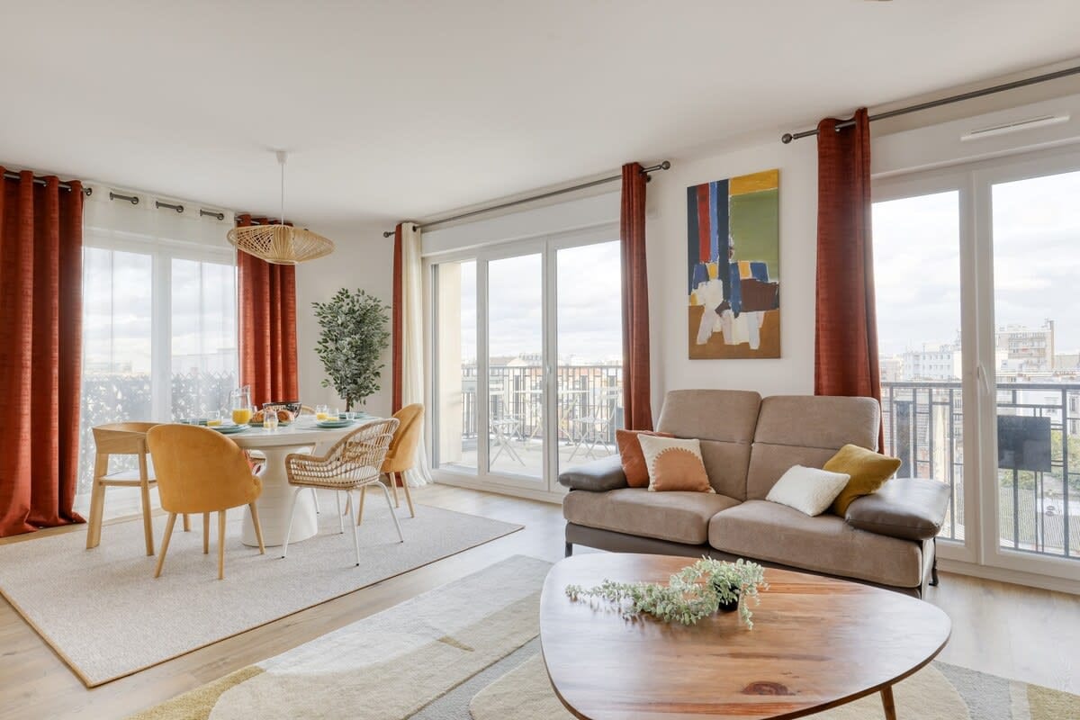 Spacious & Cozy Flat with Terrace-St Ouen-Midterms