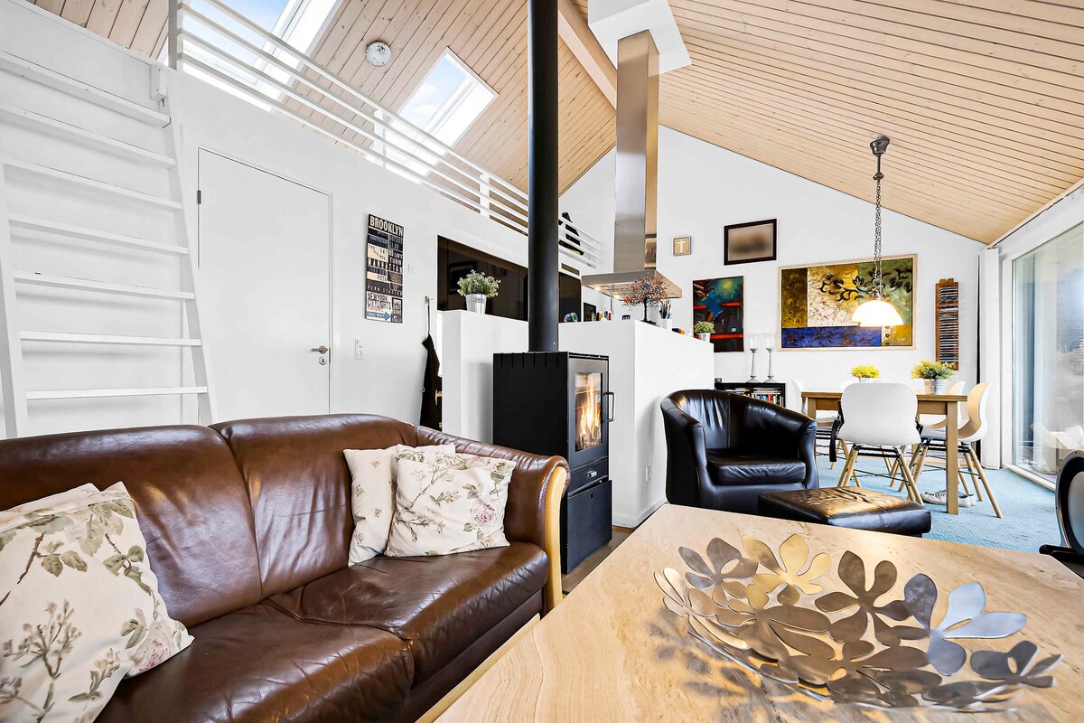Summer house with modern luxury in North Jutland