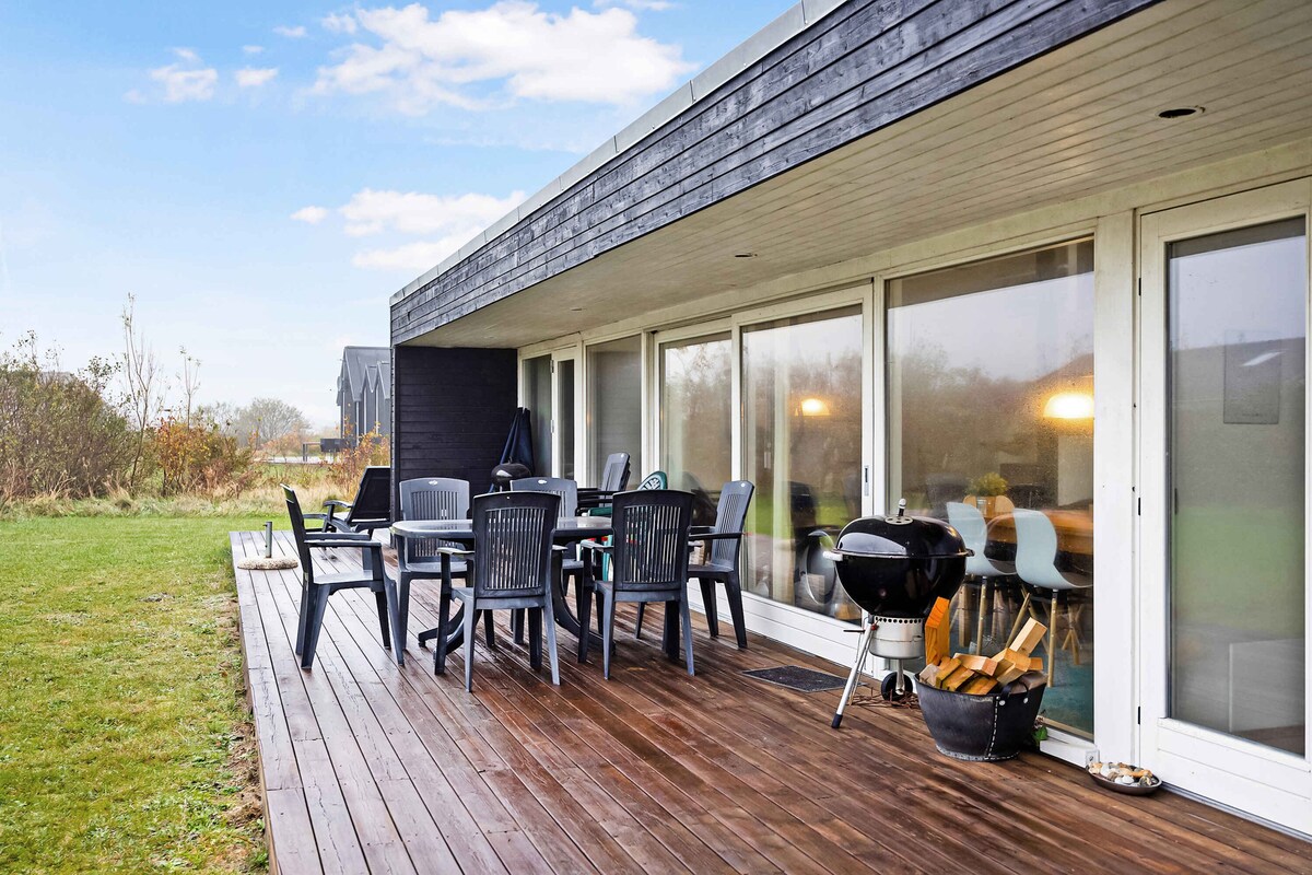 Summer house with modern luxury in North Jutland