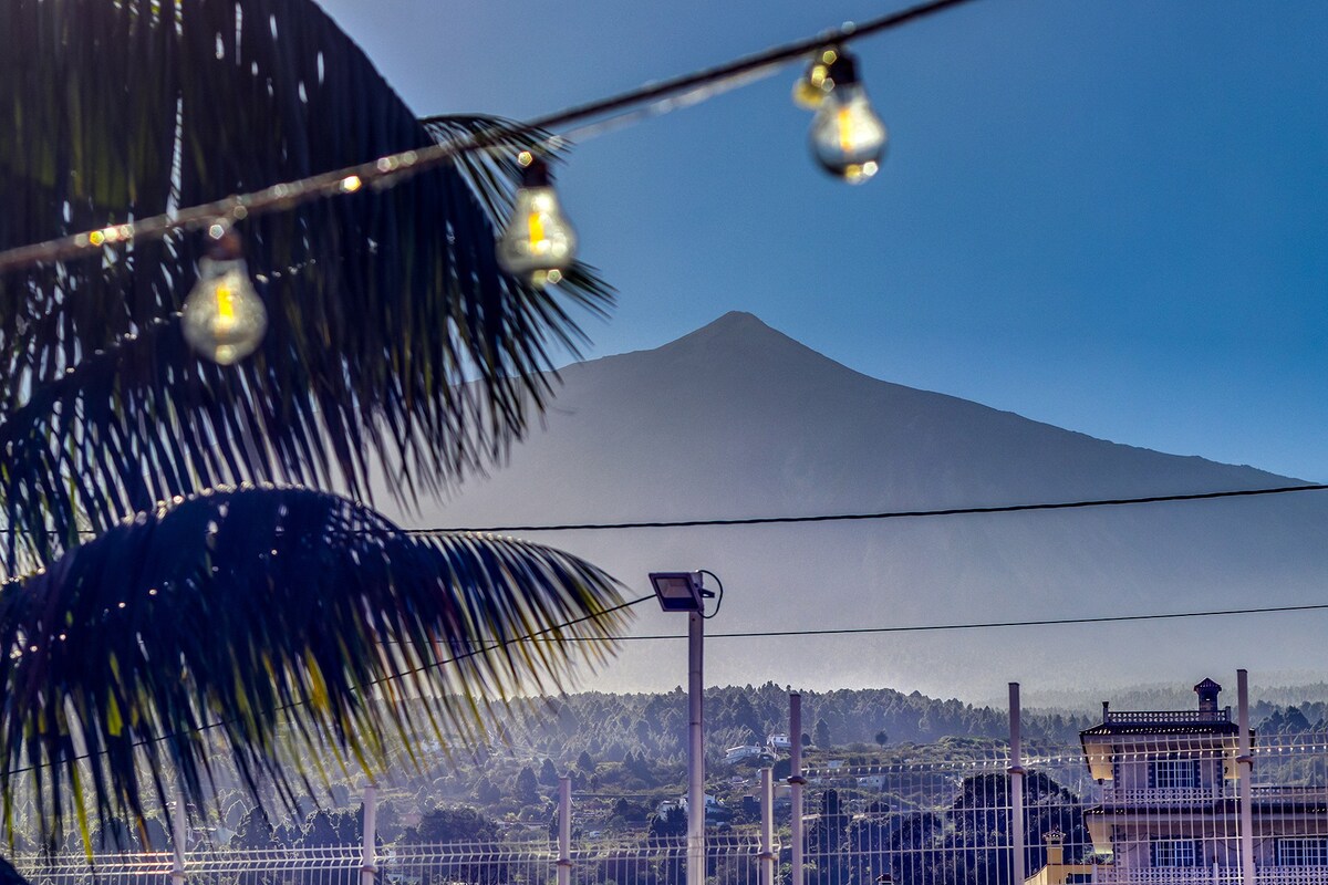 Garden Paradise House w/ Bbq & Volcano View