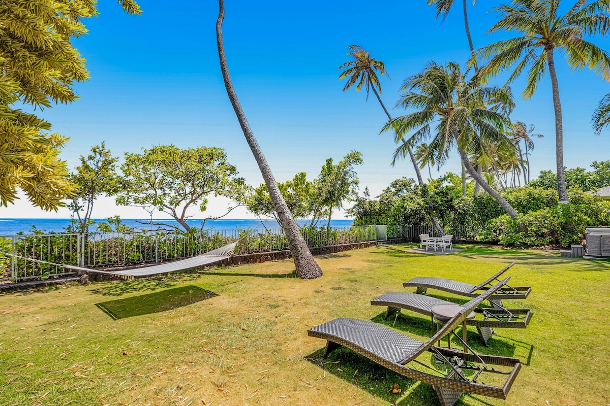 3BR beachfront home with hot tub, game room, lanai