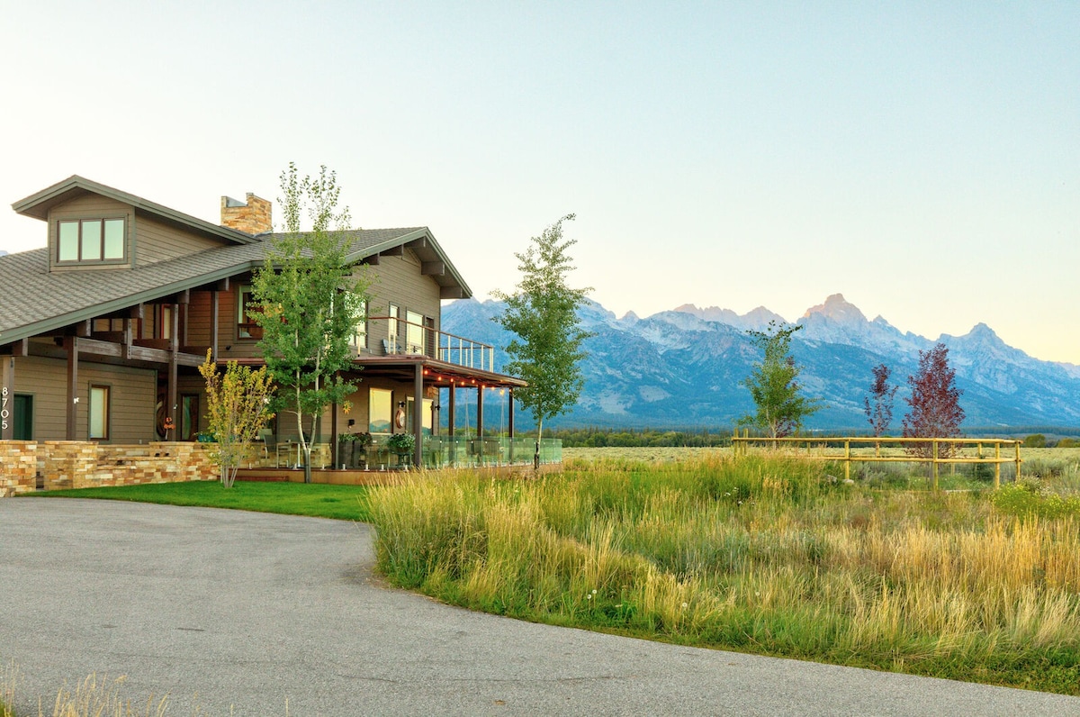 Abode at Cosmic Teton