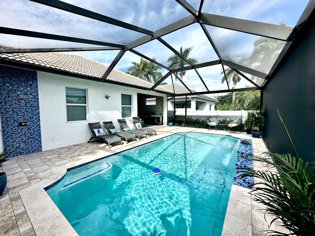 Heated Pool Private 4 Bedroom/3Bath Close to Beach