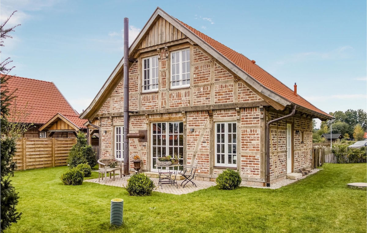 Awesome home in Warendorf with WiFi