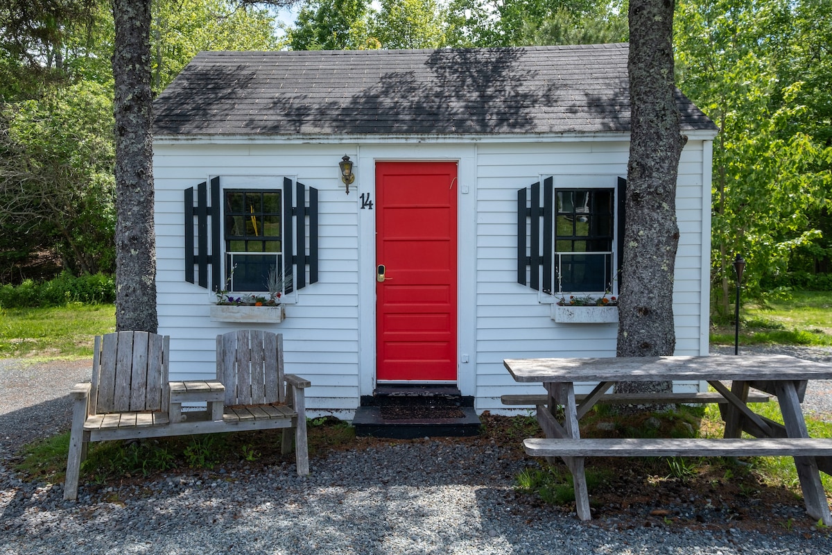 14 1Br Cottage in Bar Harbor Open Hearth Inn