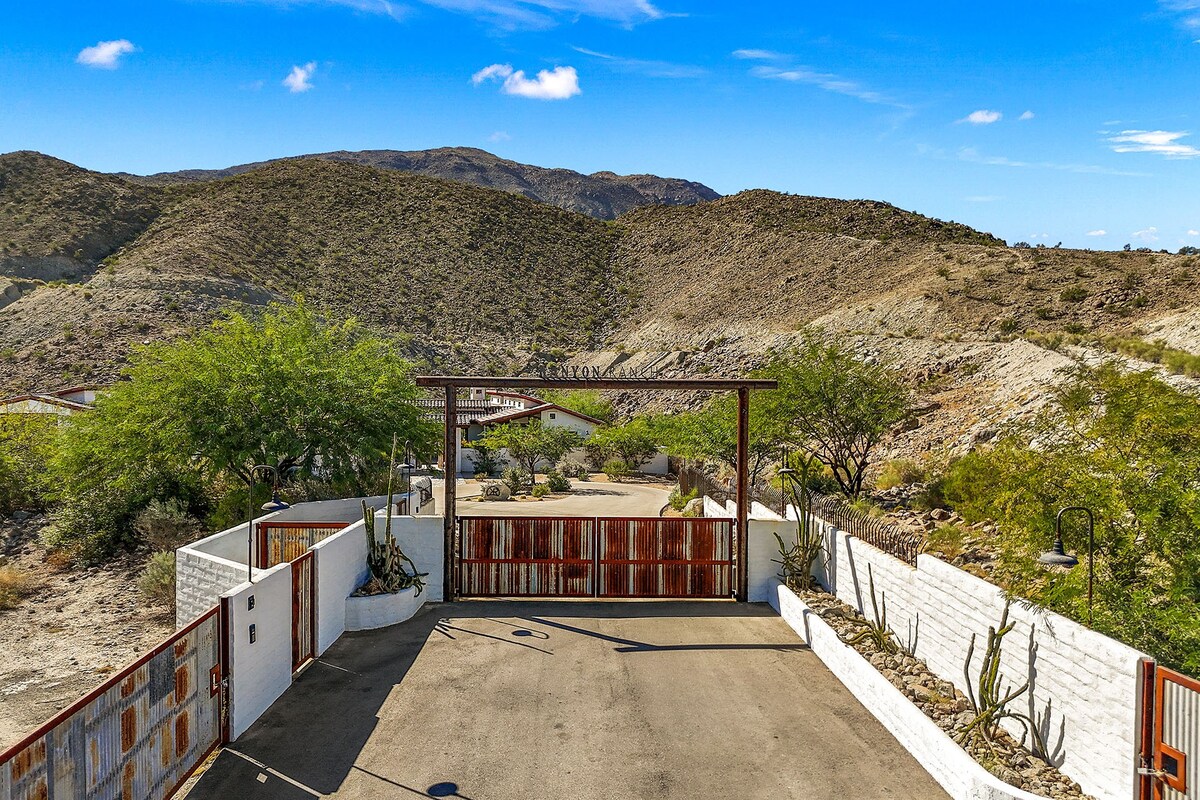 'Kanyon Ranch' 2 Acre Private Compound