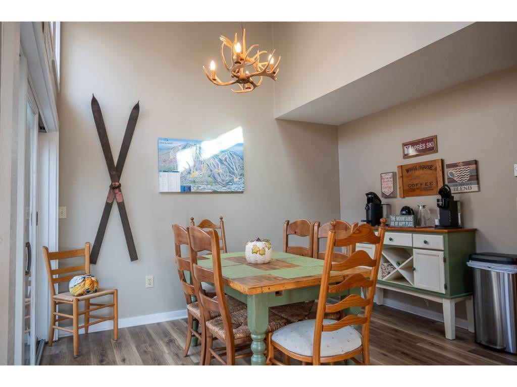 Sleek 2BR Condo with Fireplace, Ski-in/Ski-out