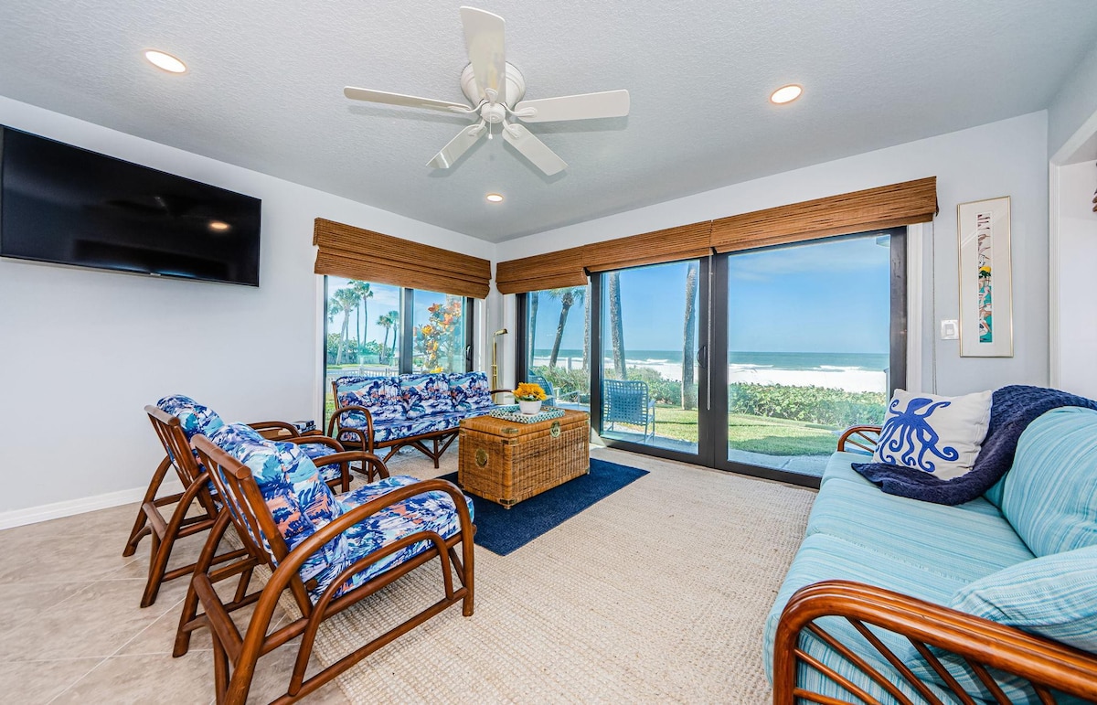 Beachfront Aldea Condo in Belleair Beach | Monthly