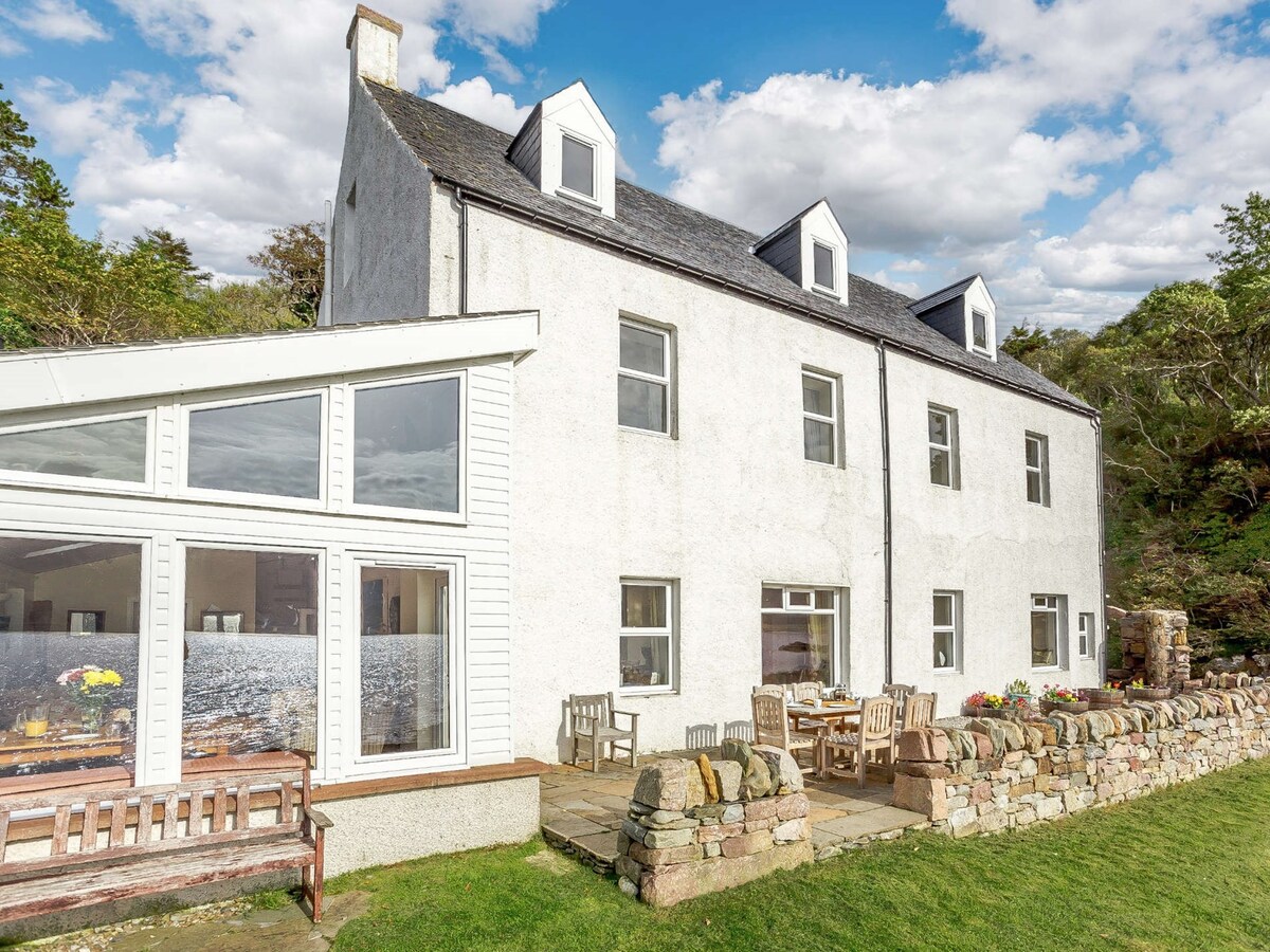 6 bed property in Ullapool (CA259)