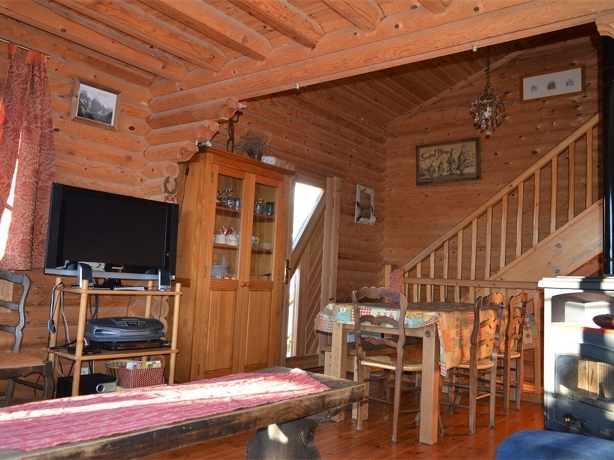 Font-Romeu-Odeillo-Via度假木屋， 3间卧室，可供6人入住。