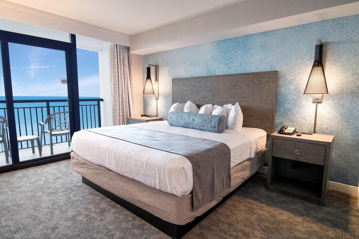 Your Oceanfront Oasis Awaits 16th Fl 3 Bdrm Deluxe