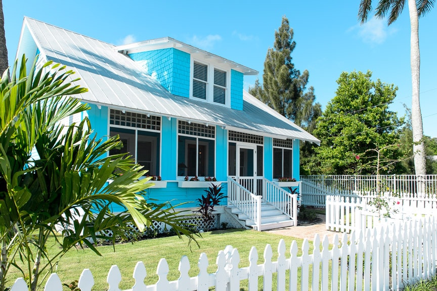 The Blue House at Old Colorado Inn