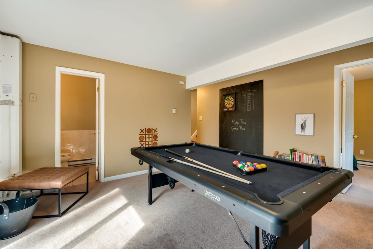 Free Cleaning | Game Room | Fire Pit| Dog Friendly