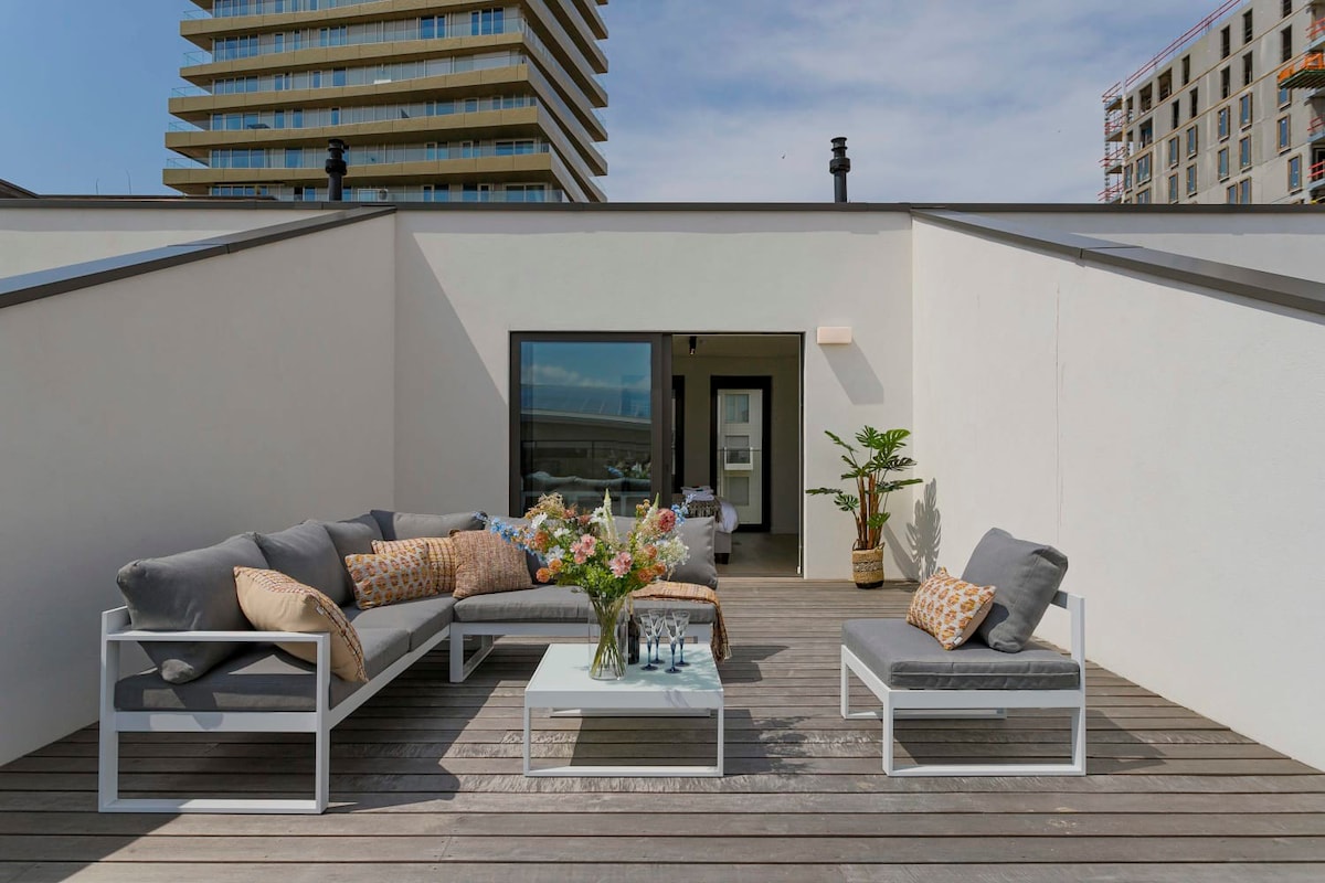 Family house with stunning roof terrace