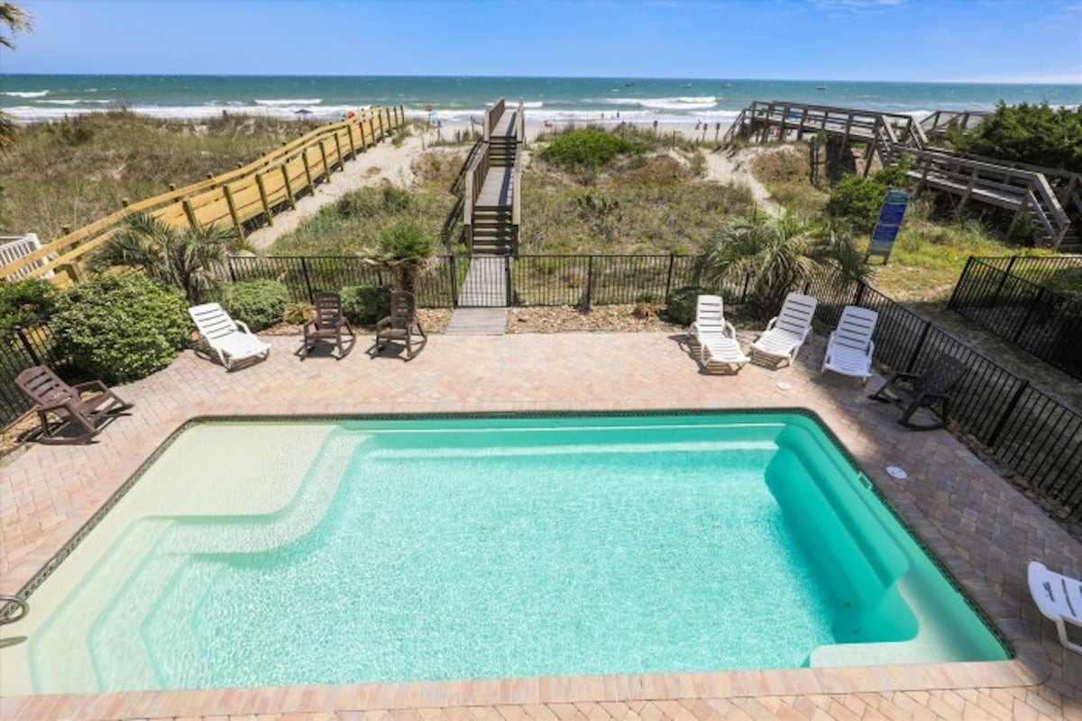 Pineapple Palace, Lux-OF-Beach House-Pool-Hot Tub