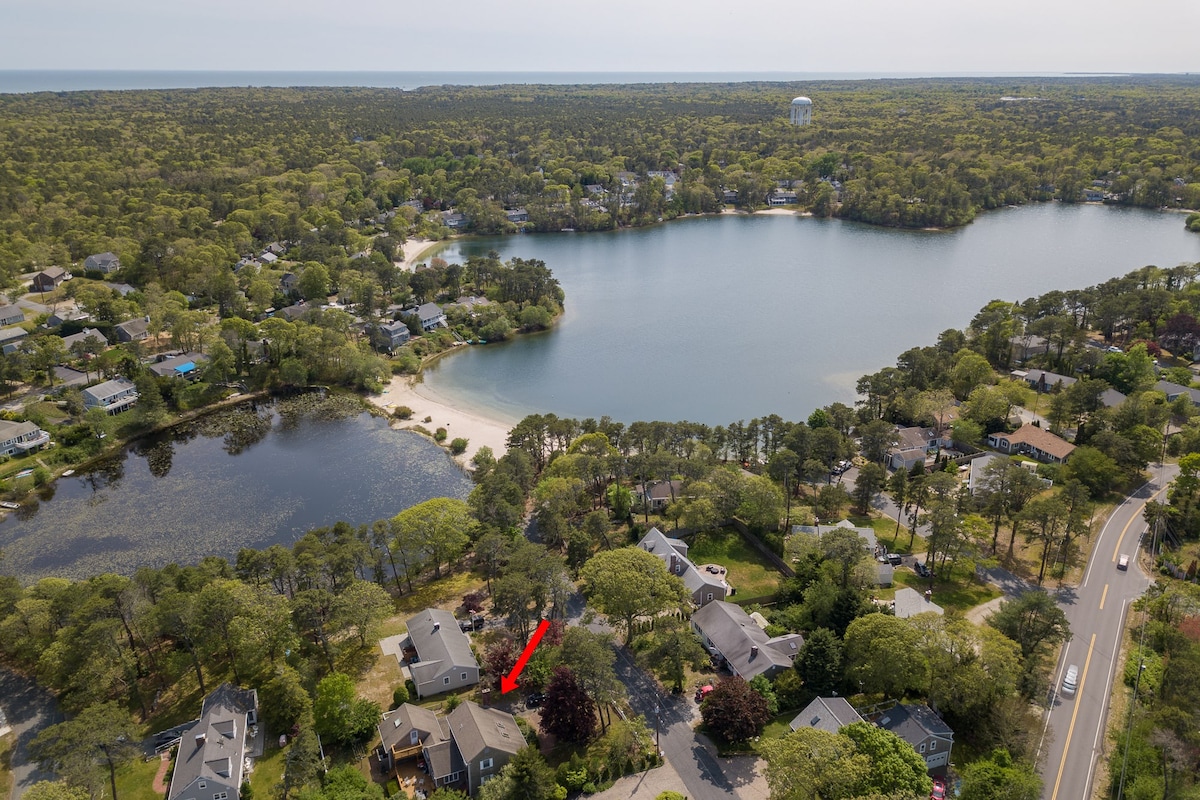 Walk to Private Beach on Buck's Pond!