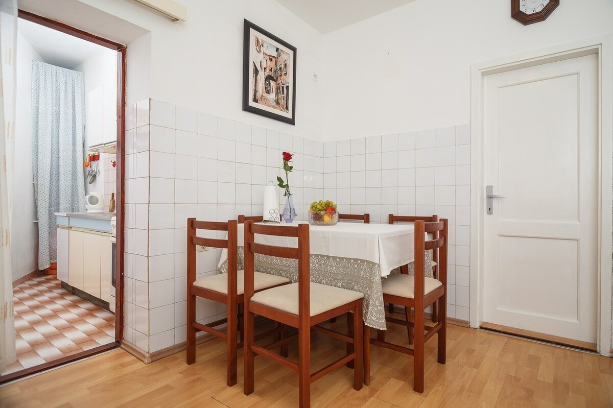 A-21758-a Three bedroom apartment with terrace and