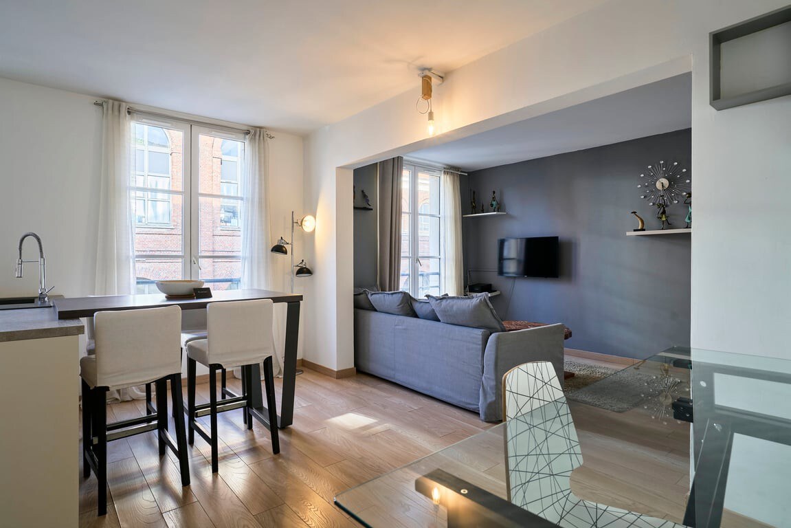 Vieux-Lille : equipped apartment with parking