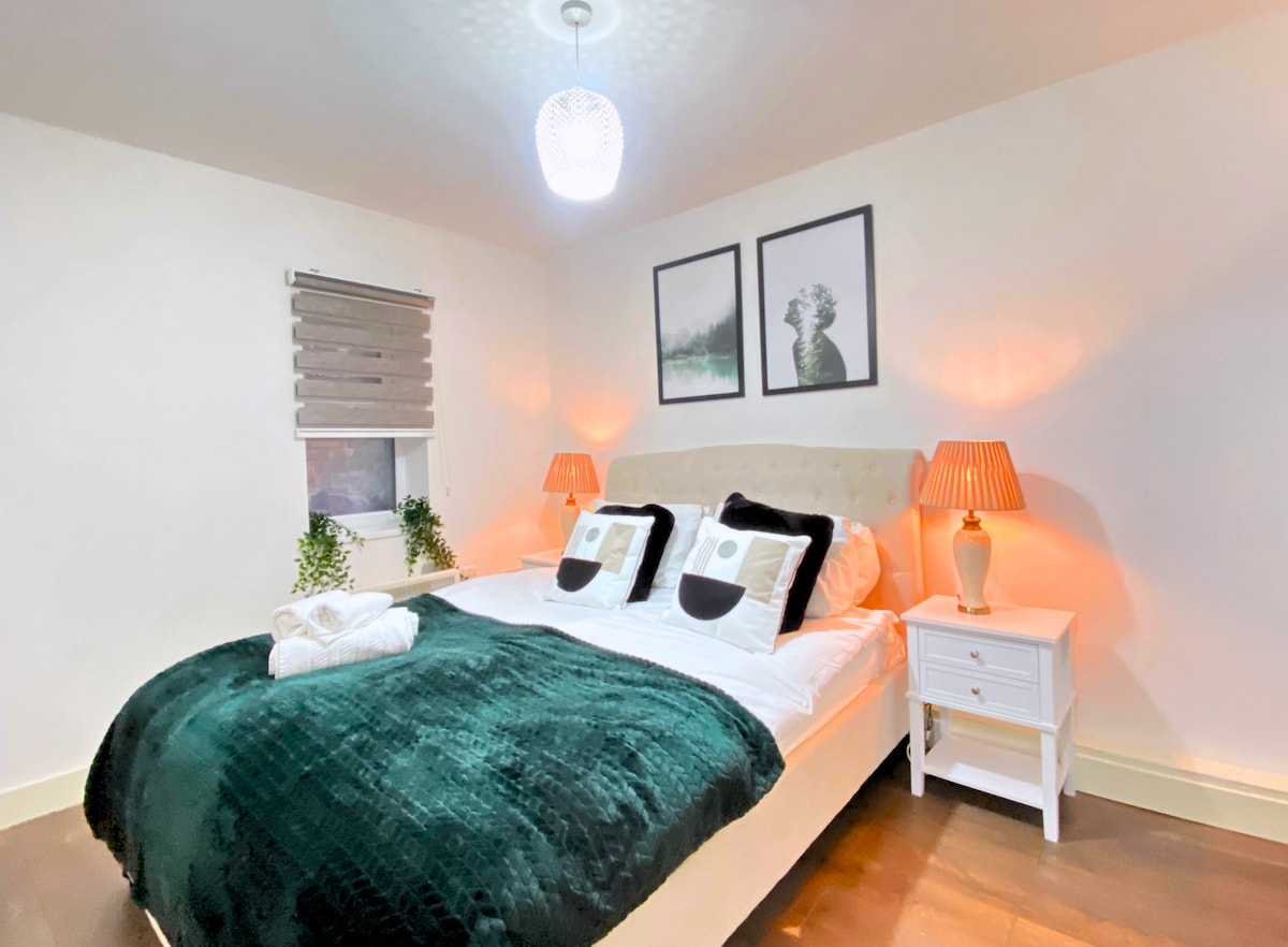 Manchester City Centre 1 Bedroom Flat By Bevolve