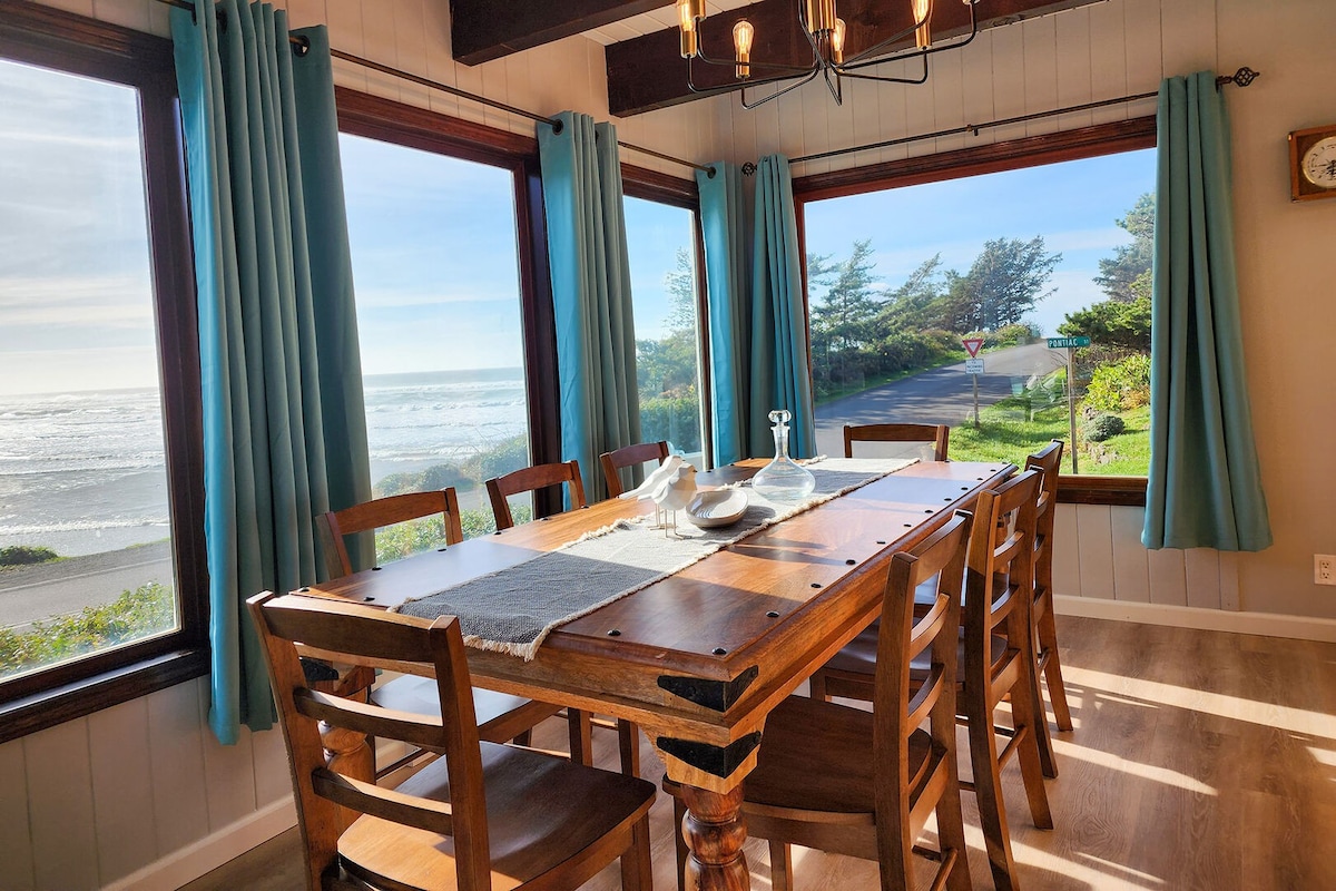 Ocean Front 5BR Home! Yachats, Walk to Everything!