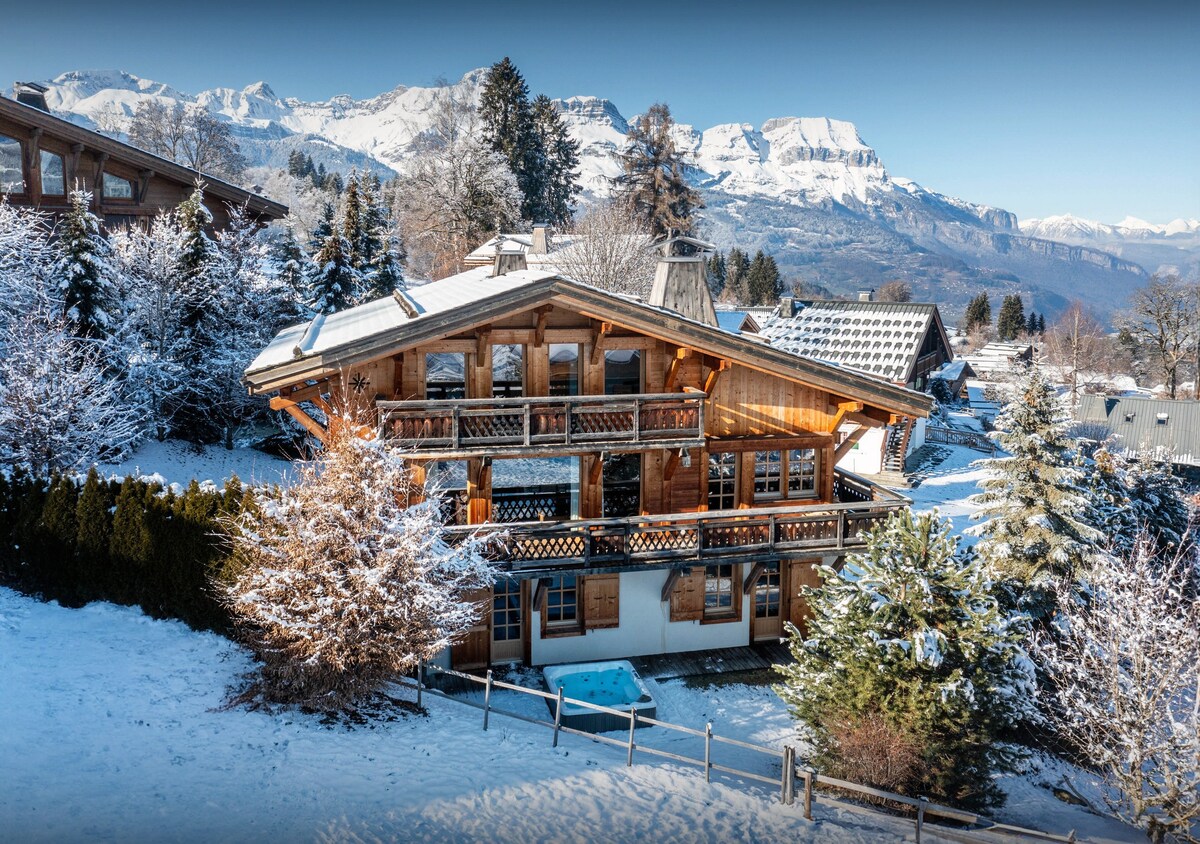 Mont Blanc views and hot tub