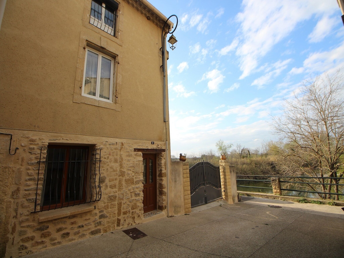 Scenic villa with View of the Gardon River