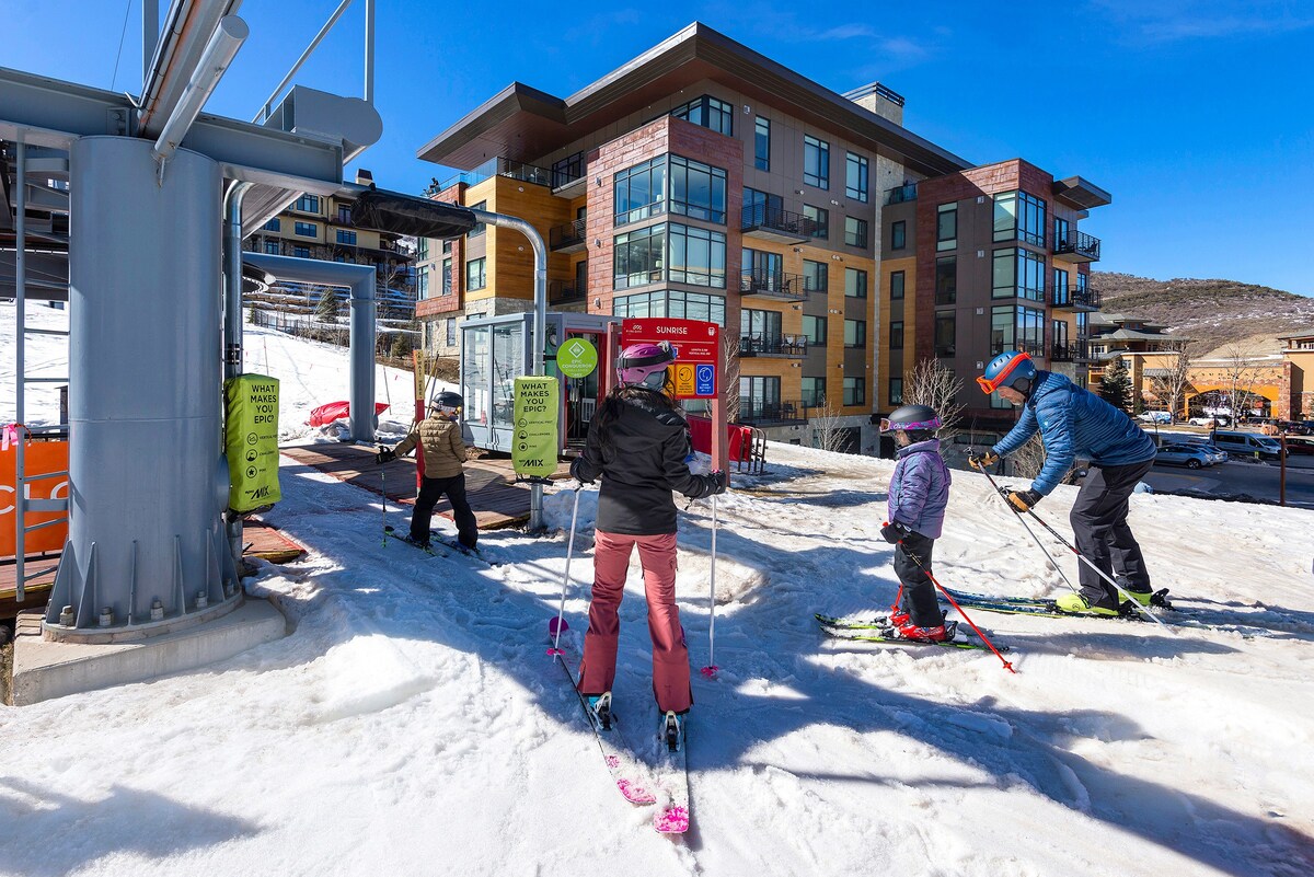 Ski-in/Ski-out, Great Amenities for the Family!