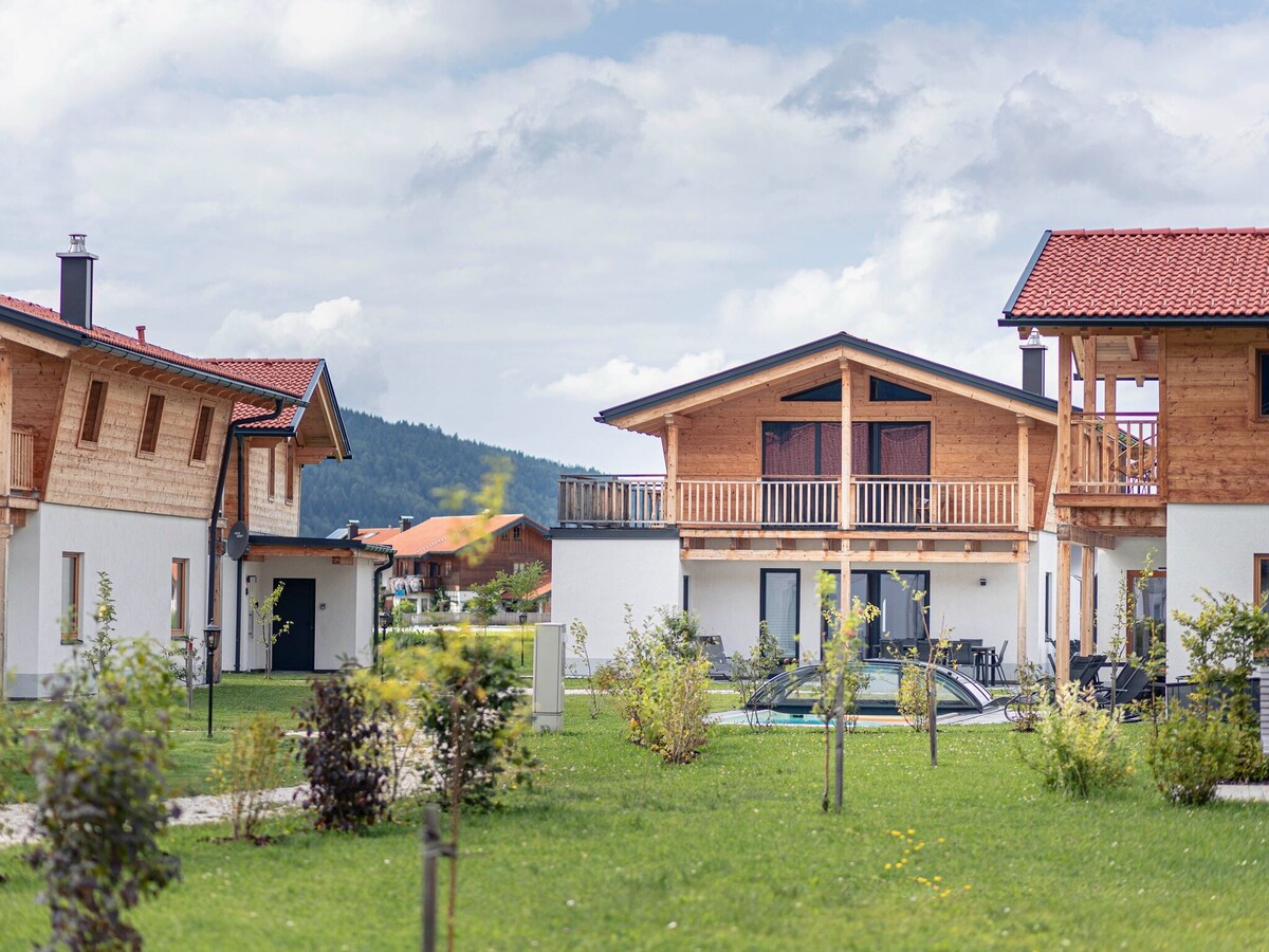 Inzell Chalets with private pool