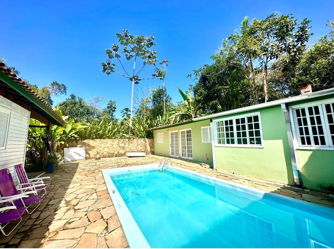 Casa com piscina e churrasqueira em Ubatuba/SP