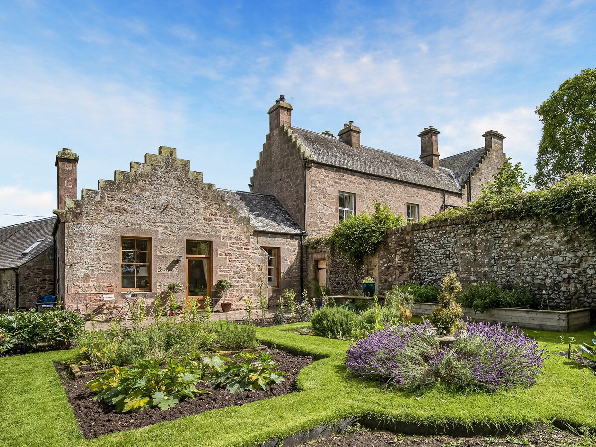 Little Swinton - Garden Cottage