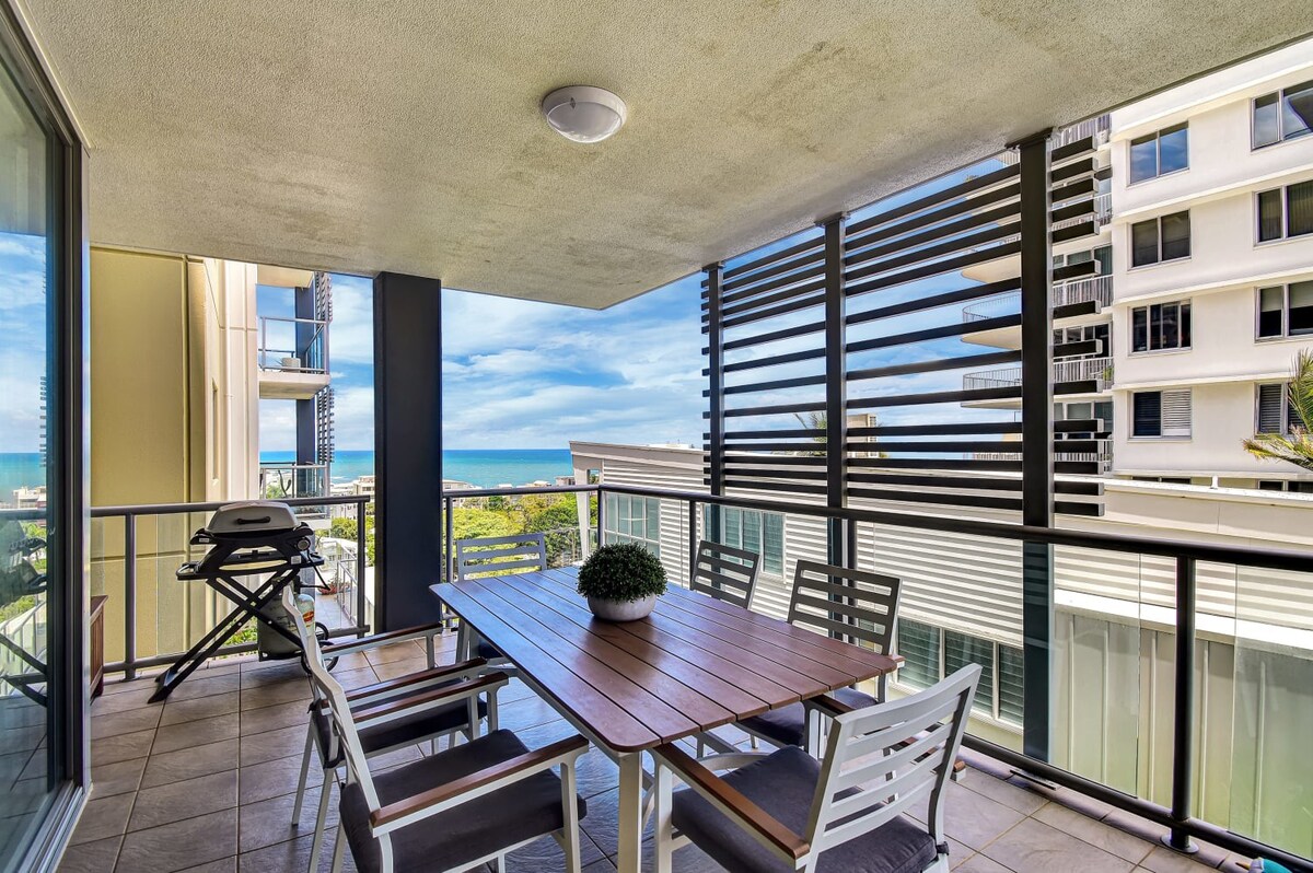Ocean Breeze Retreat: Kings Coastal Apartment
