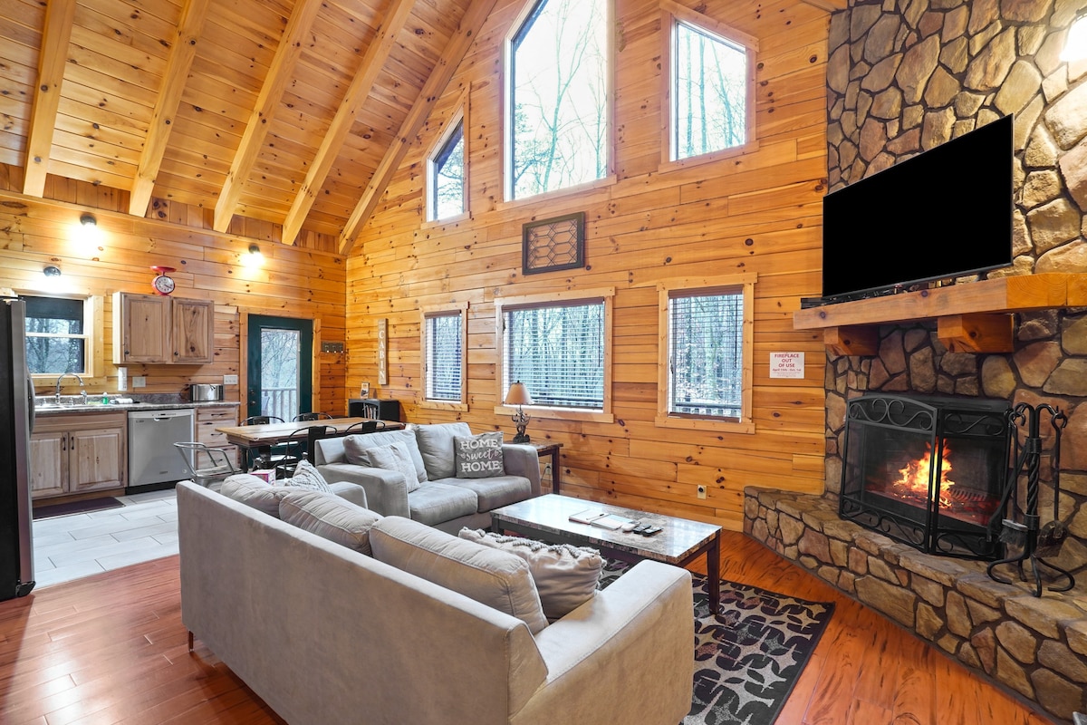 Fireside Cabin | Heart of Hocking Hills