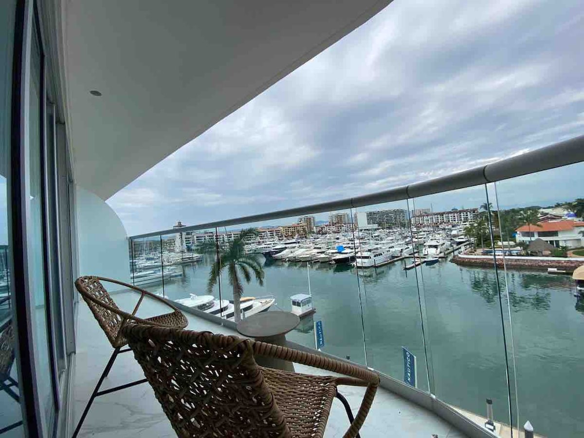 NEW! Nautico, Marina View, Rooftop Pool, Gym