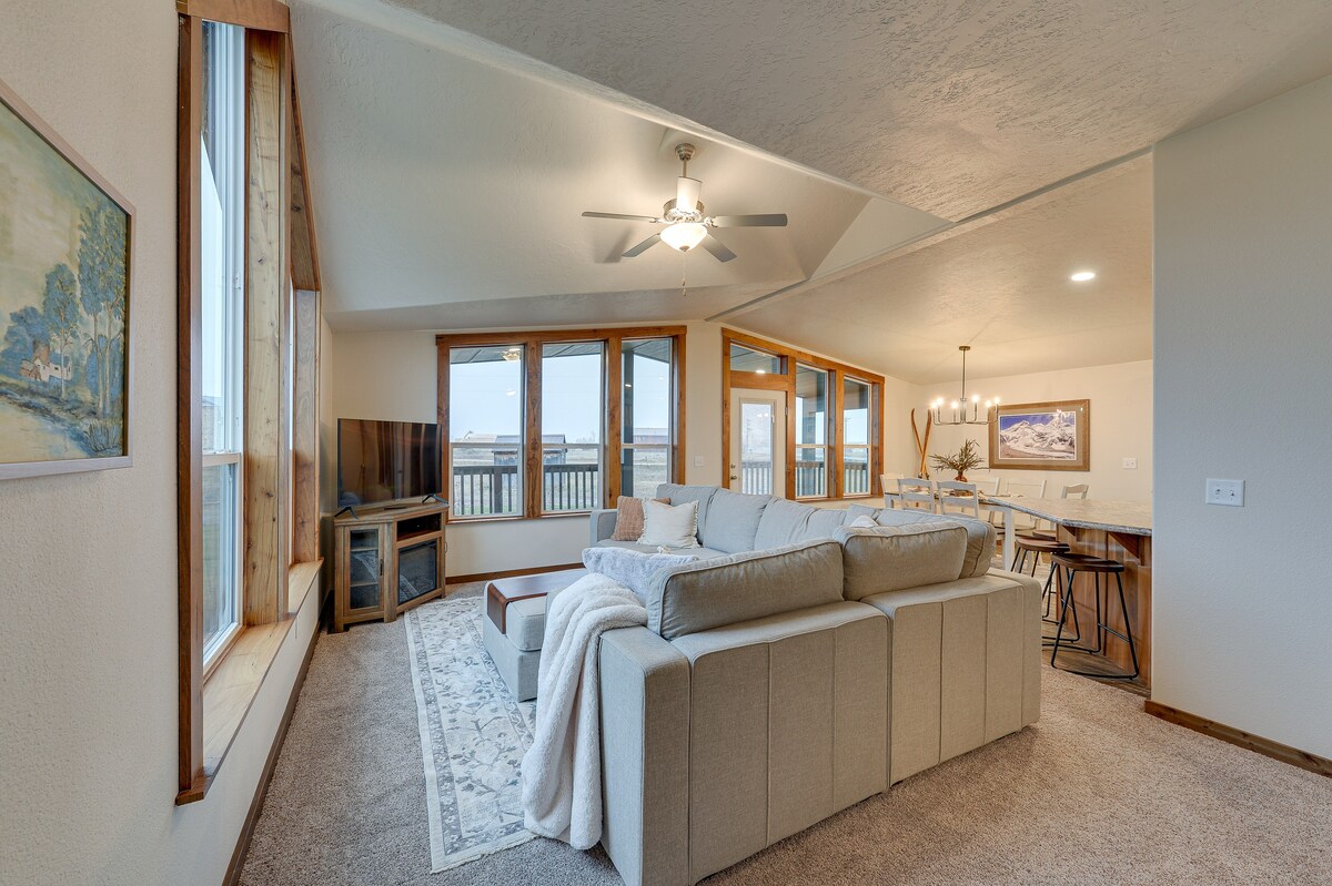 Beautiful Tetonia Escape w/ Porch & Teton Views