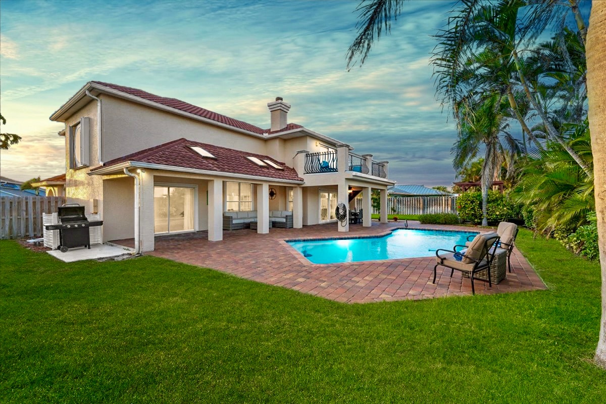 Beachy Places, Hot tub, Pool, Beach