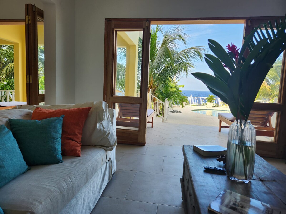 All Inclusive Oasis Palms Luxury Villa