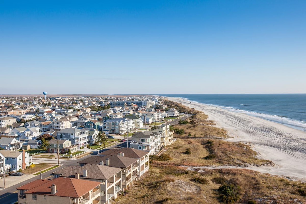 Family Getaway! Kitchen, Near Absecon Lighthouse!