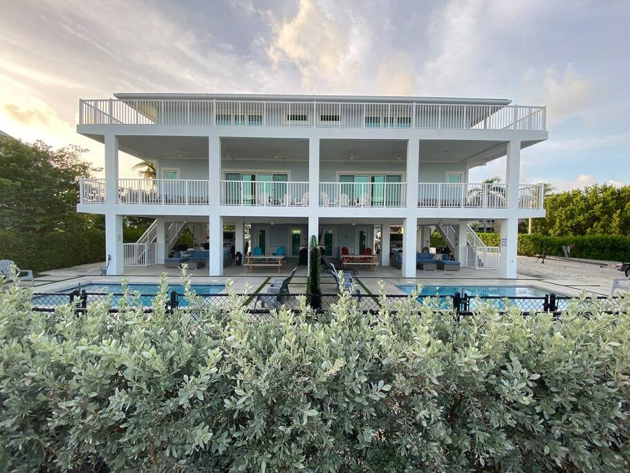 Cielo's Del Mar Luxury Duplex-Dock/Pool/Sleeps 16!