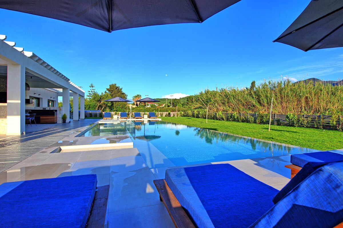 Villa Serenissima-Luxury villa on Corfu