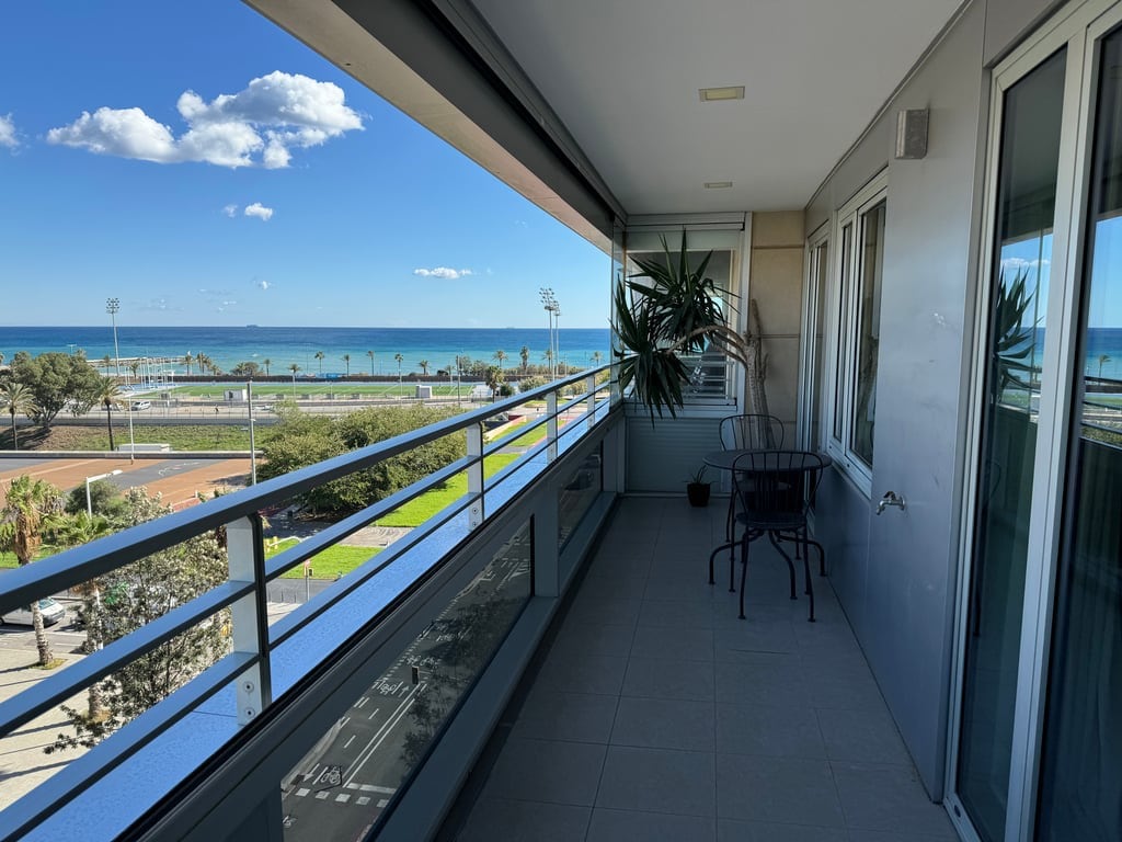 GuestReady - Sea view apartment with terrace
