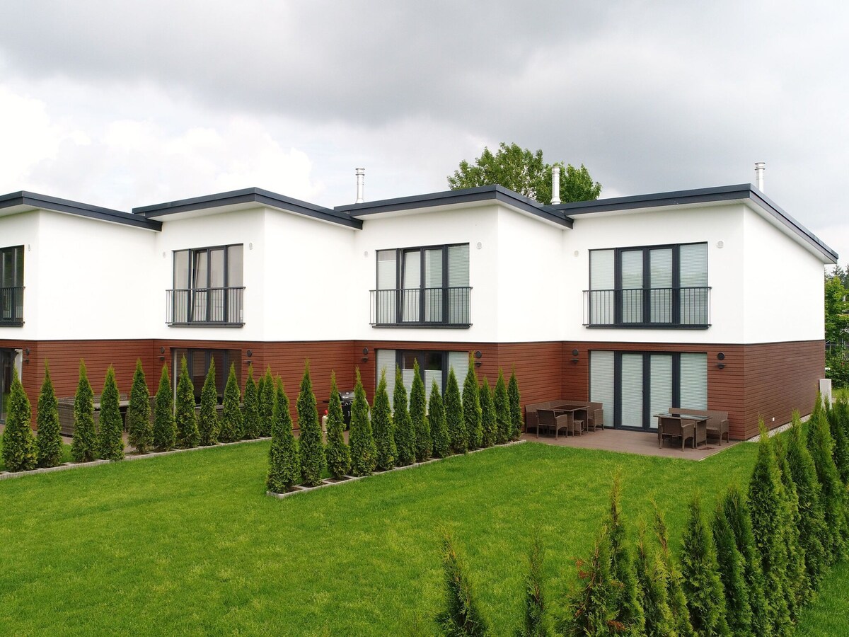 Spacious holiday home in Damp near seabeach