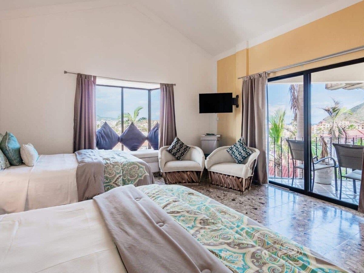 Marina View - Two Bedroom Suite in Downtown Cabo